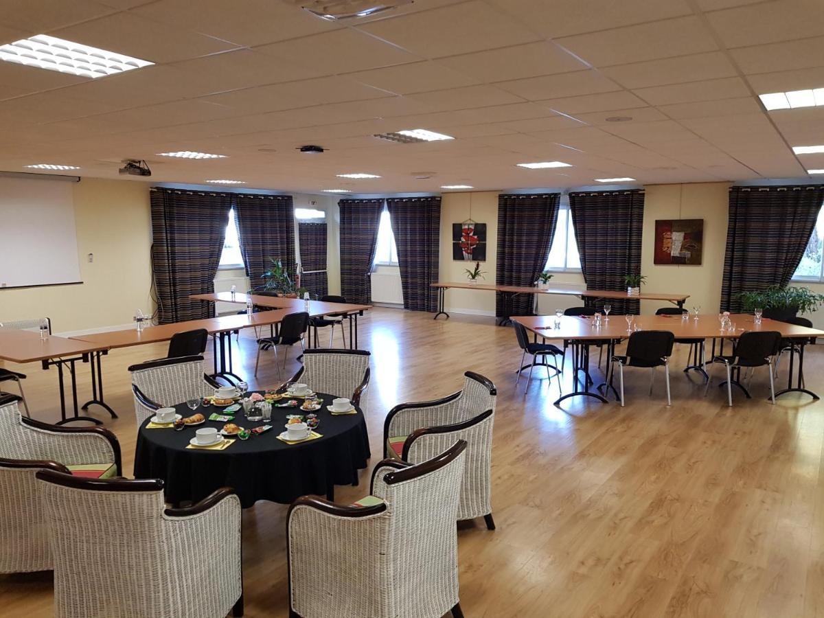 Brit Hotel Essentiel Pontivy Robic Ngoại thất bức ảnh