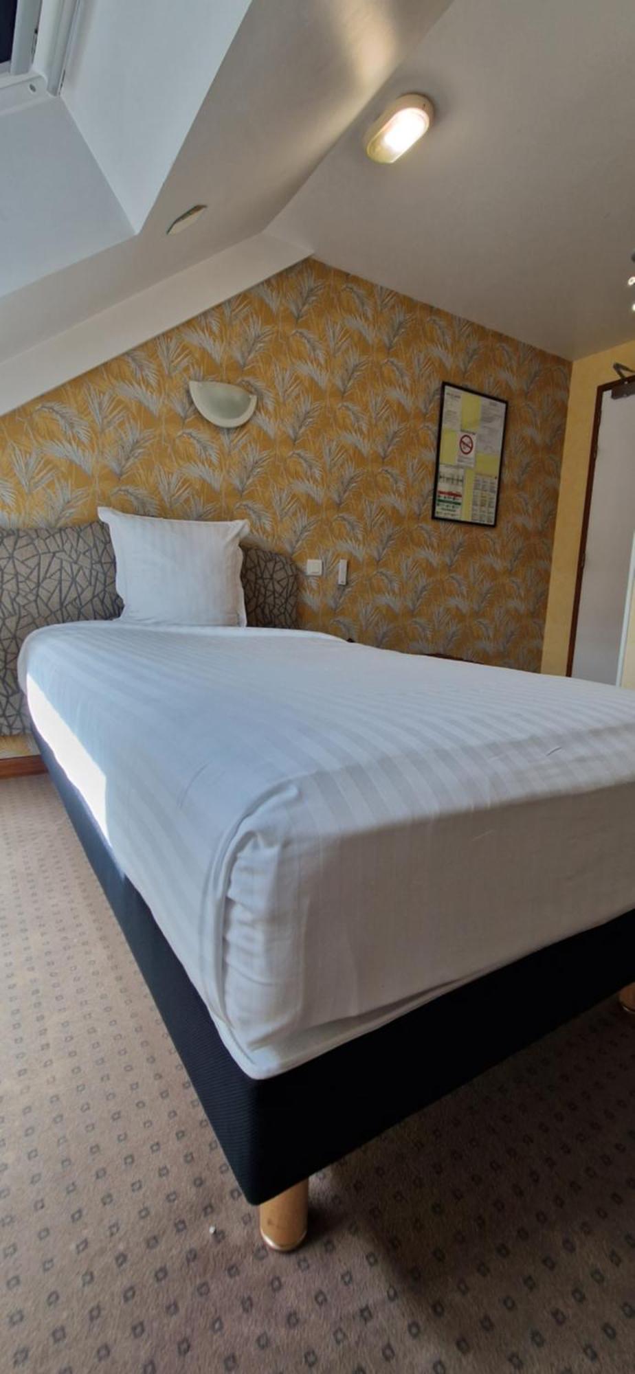 Brit Hotel Essentiel Pontivy Robic Ngoại thất bức ảnh