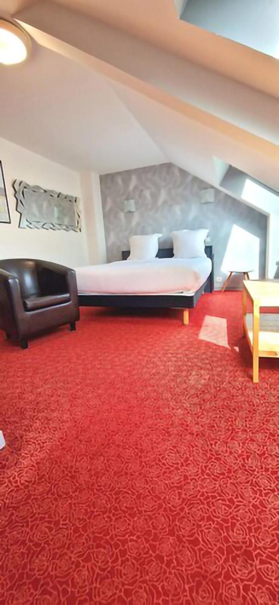 Brit Hotel Essentiel Pontivy Robic Ngoại thất bức ảnh