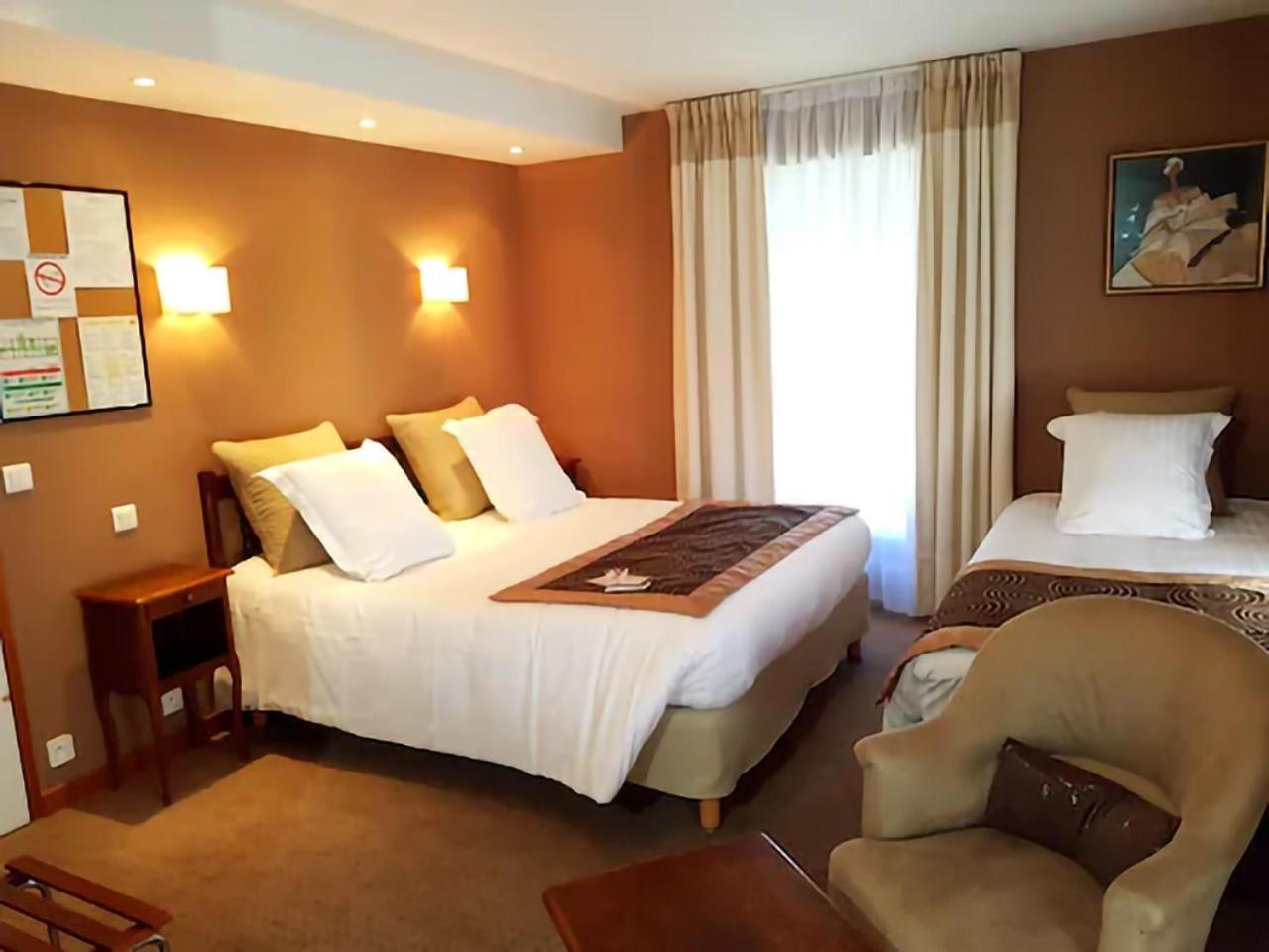 Brit Hotel Essentiel Pontivy Robic Ngoại thất bức ảnh