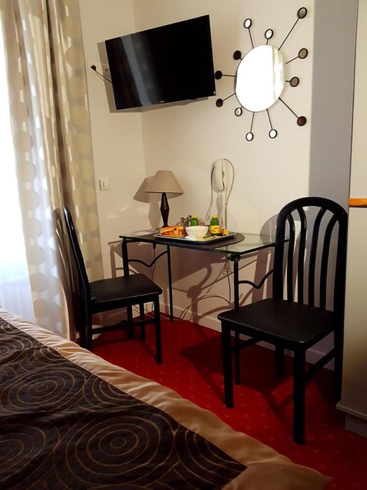 Brit Hotel Essentiel Pontivy Robic Ngoại thất bức ảnh