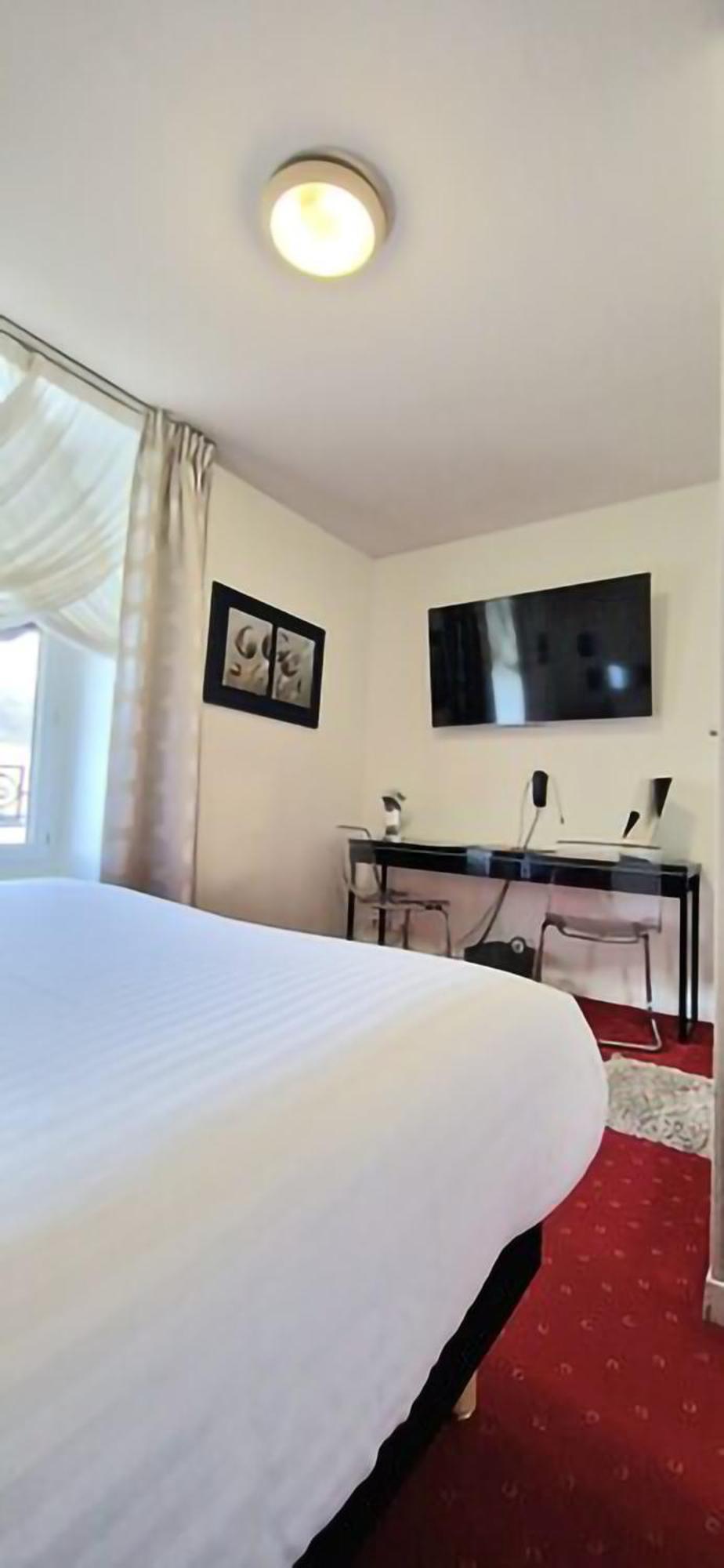Brit Hotel Essentiel Pontivy Robic Ngoại thất bức ảnh