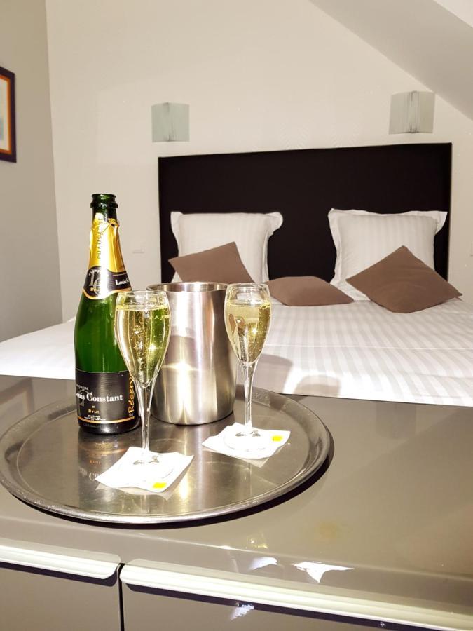 Brit Hotel Essentiel Pontivy Robic Ngoại thất bức ảnh